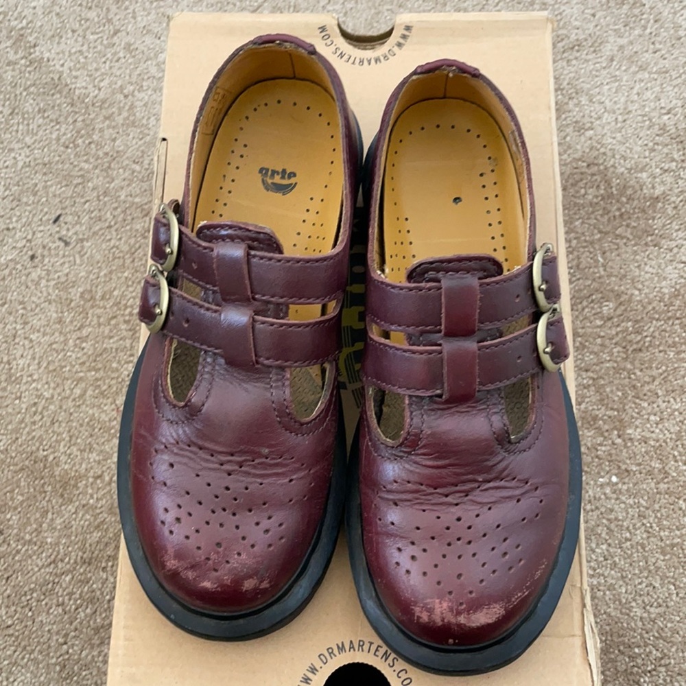 Red Mary Janes Dr Marten. Size 5